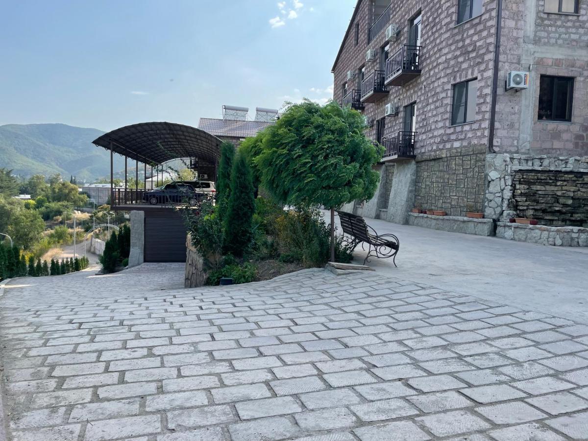 Kamar Hotel Ijevan Exterior photo