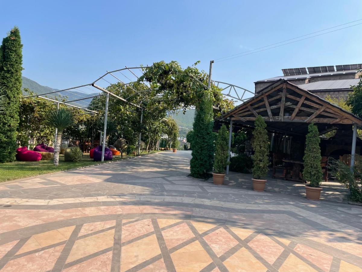 Kamar Hotel Ijevan Exterior photo