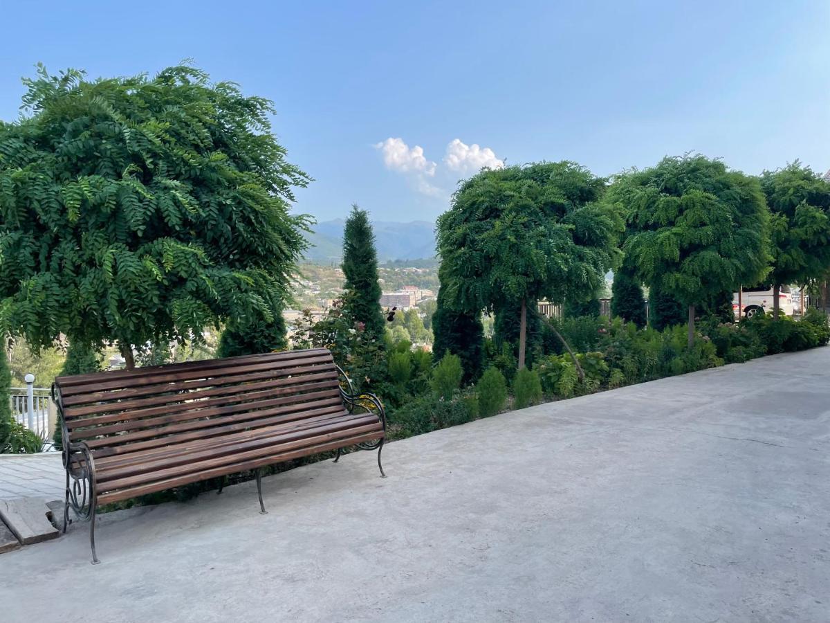 Kamar Hotel Ijevan Exterior photo